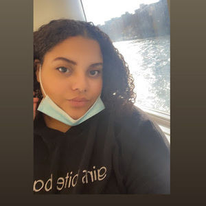 Meet your Posher, Dayleen